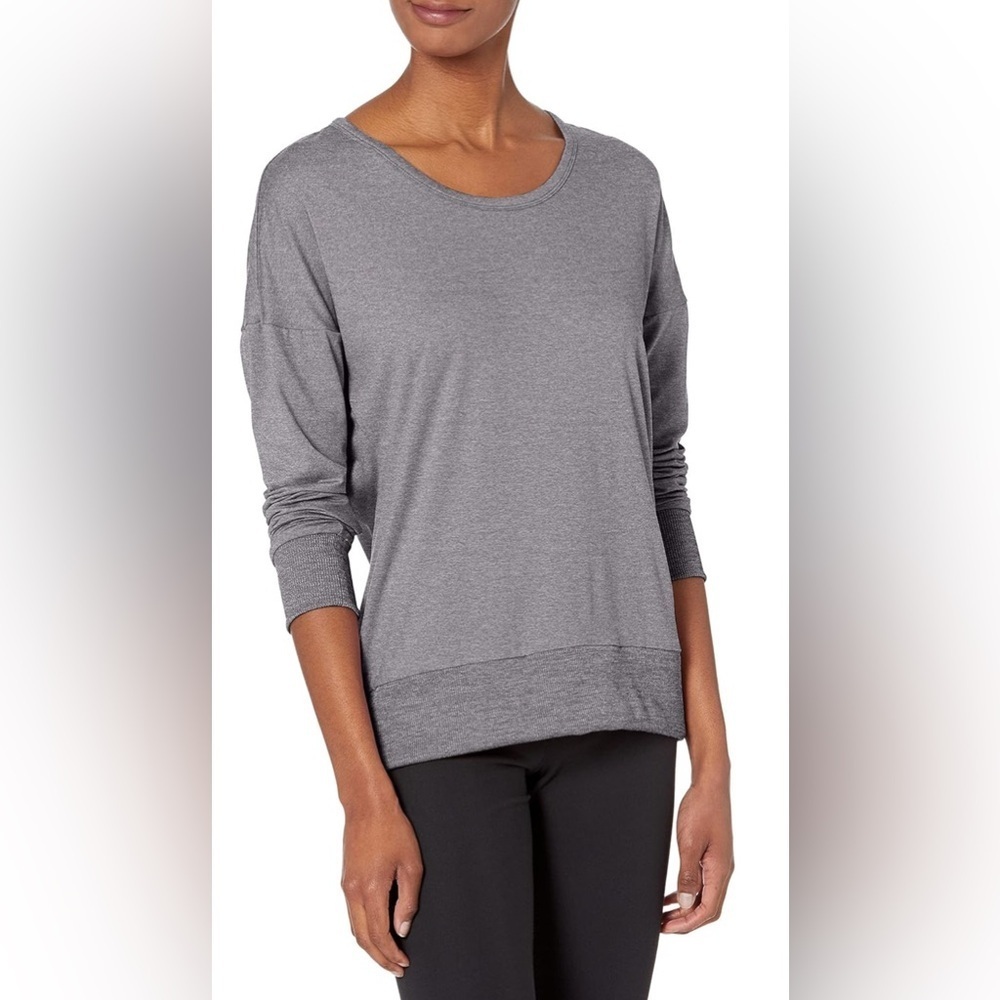 2/$20 Marika Women's Mika Pullover Hoodie Sweatshirt size large - Picture 2 of 7